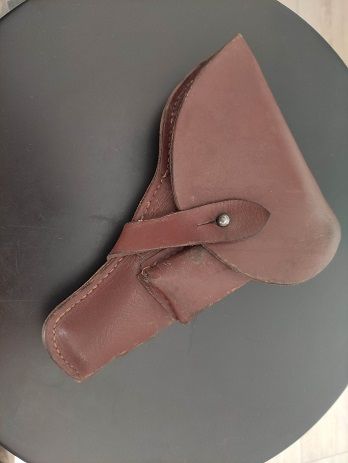 PISTOL HOLSTER - TT-TOKAREV - SURPLUS ROMANIAN ARMY- IN GOOD CONDITION PISTOL HOLSTER - TT-TOKAREV - SURPLUS ROMANIAN ARMY- IN GOOD CONDITION