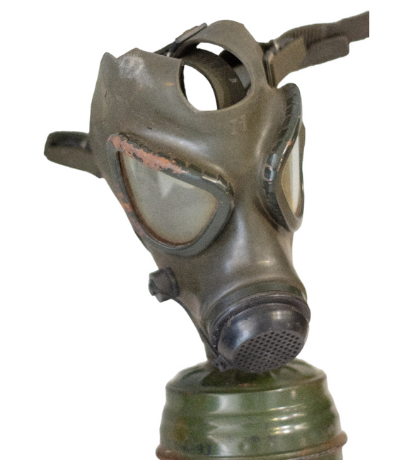 ROMANIAN ARMY GAS MASK - M74 - ROMANIAN ARMY SURPLUS - DECO ONLY