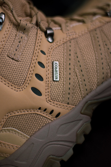 HARCI BAKANCS -  "TACTICAL" - MFH® Professional - COYOTE TAN