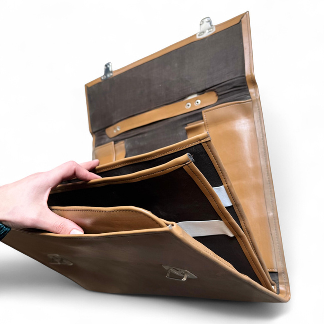 VINTAGE AKTATÁSKA - ROMÁN HADSEREG KATONAI FELESLEG - BARNA - JÓ ÁLLAPOTBAN