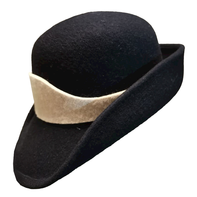 GYAPJÚ SAPKA - FEKETE FEHÉR PÁNTTAL - KATONAI FELESLEG ROMÁN HADSEREG - MINT ÚJ