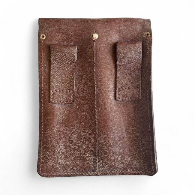 Leather bag for 4 AK-47 magazines - Romanian Army Surplus - In good condition