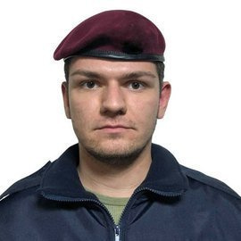 Sotet kek Svájcisapka