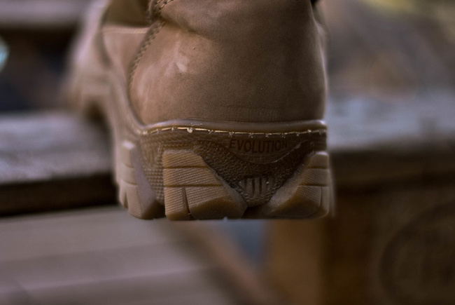 TAKTIKAI CSIZMA - EXTREME EVOLUTION - SIVATAGI BARNA