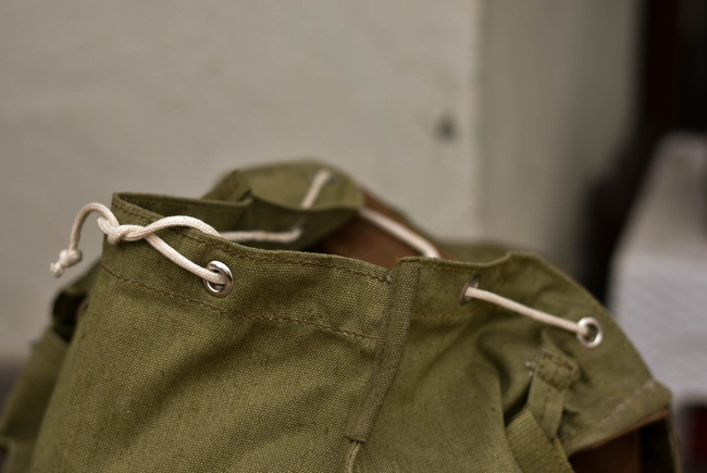 Katonai hátizsák- Hidegháborús román hadsereg (vászon) - vintage ritka - Zöld OD - Mint új