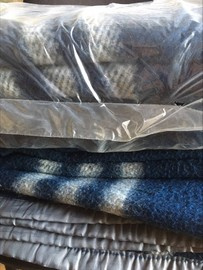 Vintage Wool Blend Blanket - 140 x 200 cm - Romanian Army Military Surplus - Blue with 3 White Stripes - In Good Condition