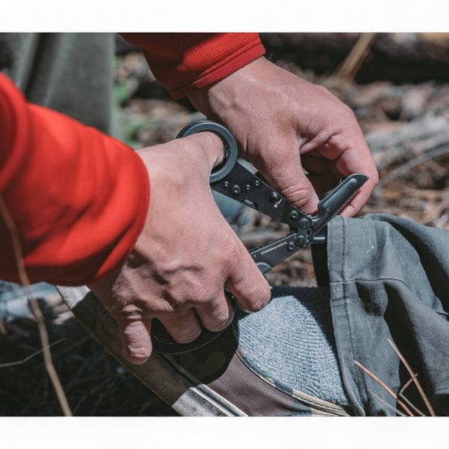 ParaShears Multitool - 11 Tools - Black - SOG