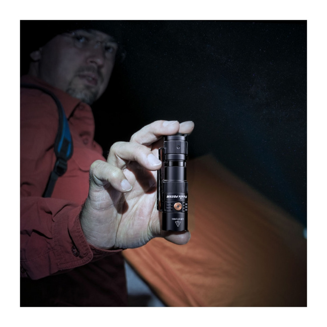 LED-es zseblámpa PD25R - fekete - Fenix