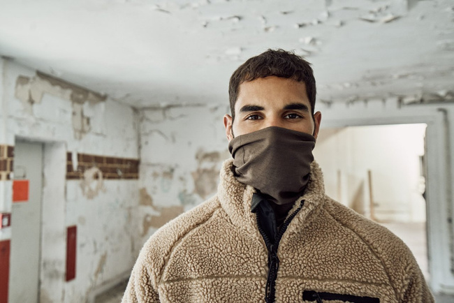 MULTIFUNKCIONÁLIS KENDŐ - FEKETE - BRANDIT