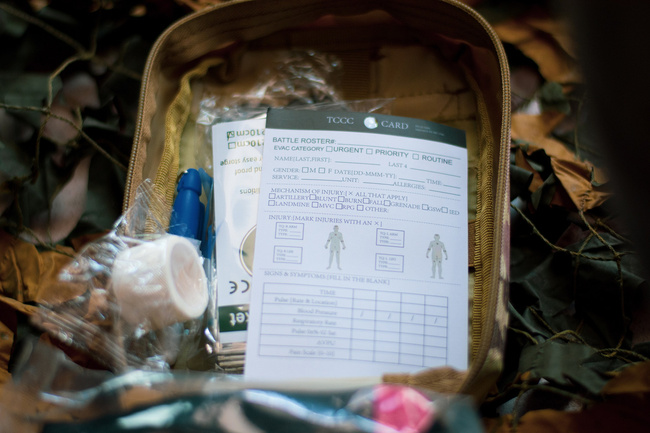 TELJES ELSŐSEGÉLY, TÚLÉLŐ ÉS ORVOSI VÉSZHELYZETI KÉSZLET - TASAKKAL ÉS TARTOZÉKOKKAL - 13 DARAB - LECTER TACTICAL