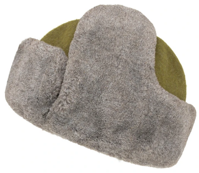 POSZTÓ SAPKA SZŐRMÉVEL - ZÖLD - KATONAI FELESLEG ROMÁN HADSEREG - HASZNÁLT