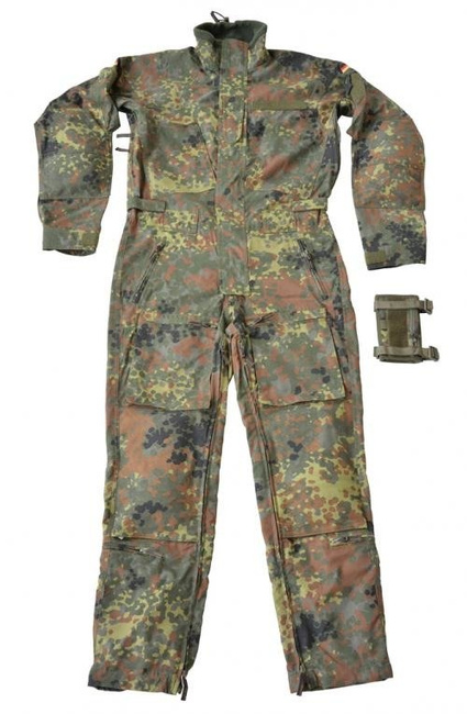 KEZESLÁBAS GENUINE GERMAN ARMY FLECKTARN CAMO FLIGHT COVERALL W/ MAP CASE