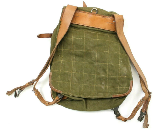 Katonai Olive román retro hátizsák - RSR román hadsereg - jó állapotban