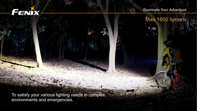 Lámpák, zseblámpa, Fenix BC30