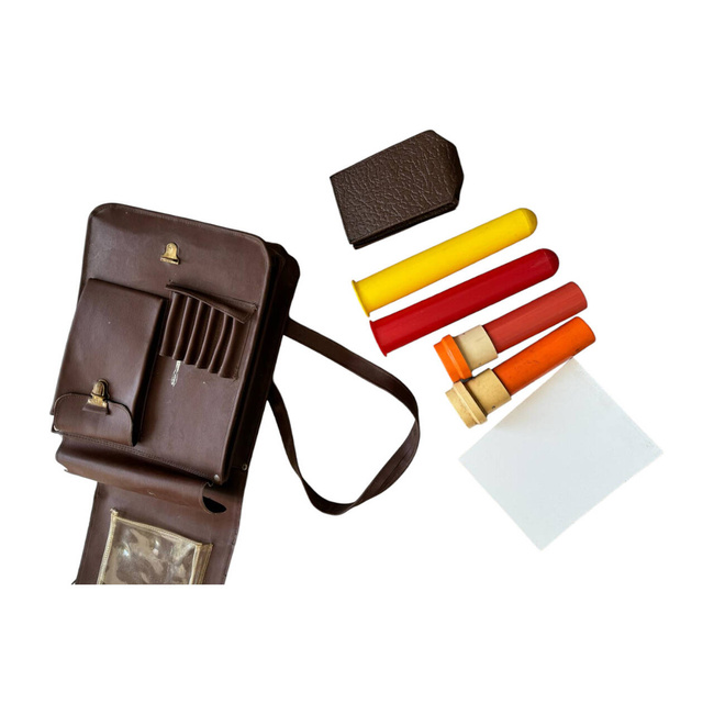 MŰBŐR TÁSKA TARTALOMMAL - KATONAI FELESLEG ROMÁN HADSEREG - BARNA - JÓ ÁLLAPOTBAN