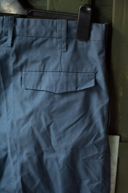 TENGERÉSZKÉK NADRÁG - ROMÁN KATONAI FELESLEG - HASZNÁLT