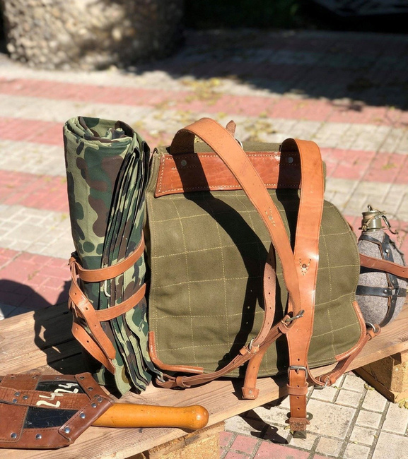 Katonai Olive román retro hátizsák - RSR román hadsereg - Zöld OD - Jó állapotban