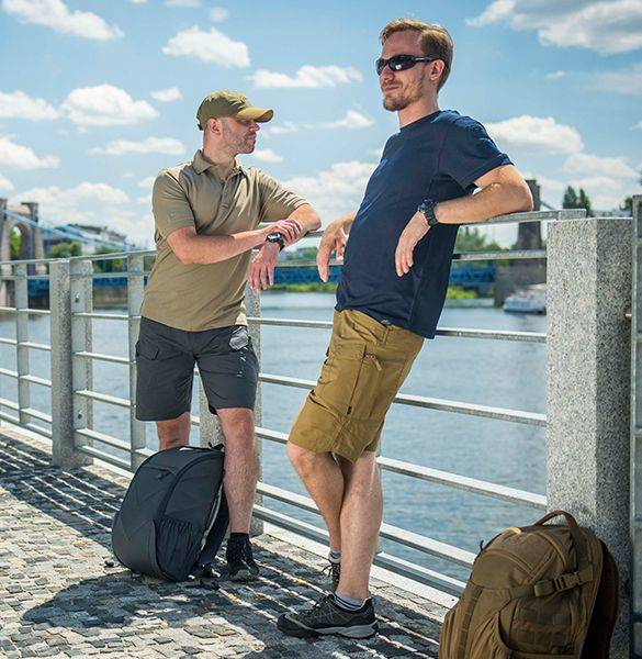 TAKTIKAI RÖVIDNADRÁG - UTS® - POLYPAMUT RIPSTOP - Helikon-Tex® - FEKETE