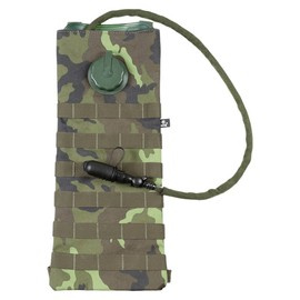TPU-TARTÁLYOS HIDRATÁCIÓS HÁTIZSÁK - MOLLE SYSTEM - CZ M95 CAMO - 2,5 L - MFH