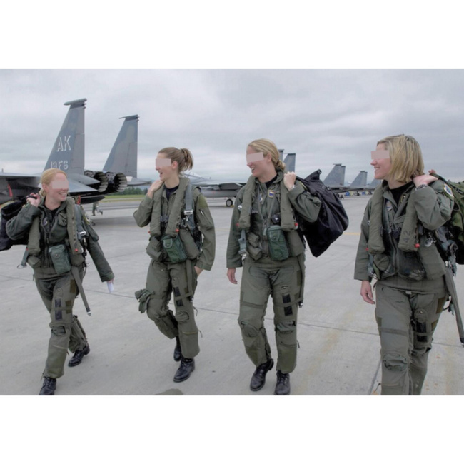 CSU-13B/P ANTI-G SUIT - CUT-OUT MODEL - US AIR FORCE MILITARY SURPLUS - GREEN OD - IN GOOD CONDITION/DECO