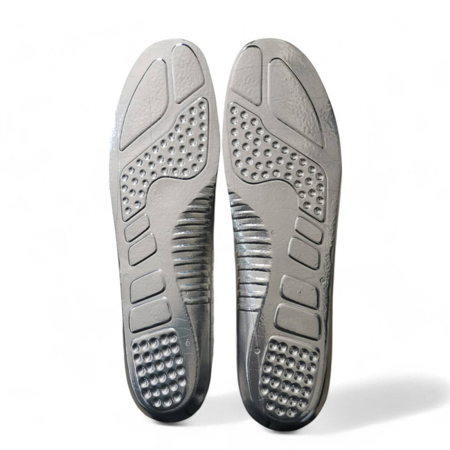 Insulated thermoformed insoles for winter footwear with aluminum foil