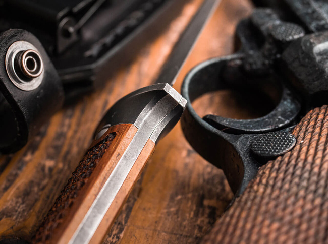 FIX PENGÉJŰ KÉS P08 DAMASZKUSZI - BARNA