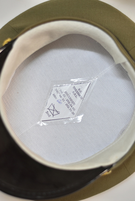 RSR TISZTI SAPKA - TÜZÉRSÉG/TECHNIKAI - ROMÁN HADSEREG KATONAI FELESLEG - ZÖLD OD - MINT ÚJ