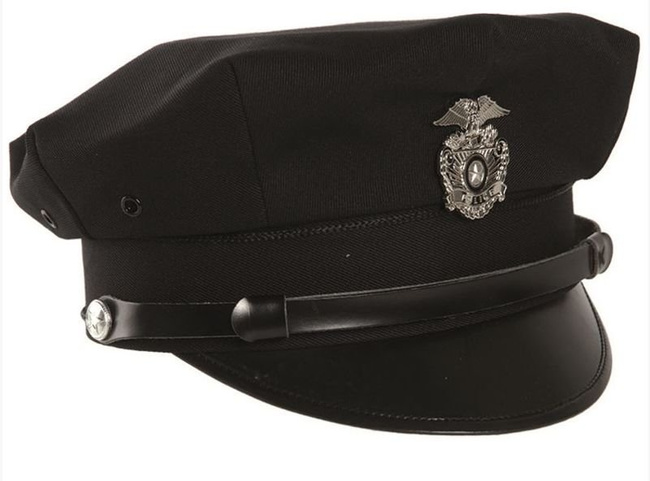 Napellenzős amerikai rendőr sapka jelvénnyel, Fekete