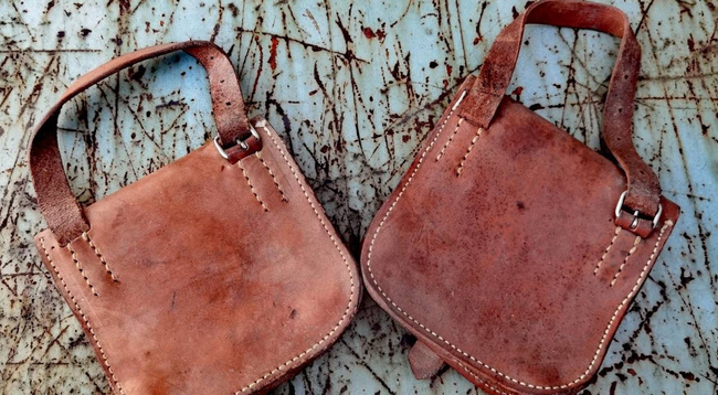 SMALL LEATHER BAG - BROWN - MILITARY SURPLUS ROMANIAN ARMY - USED