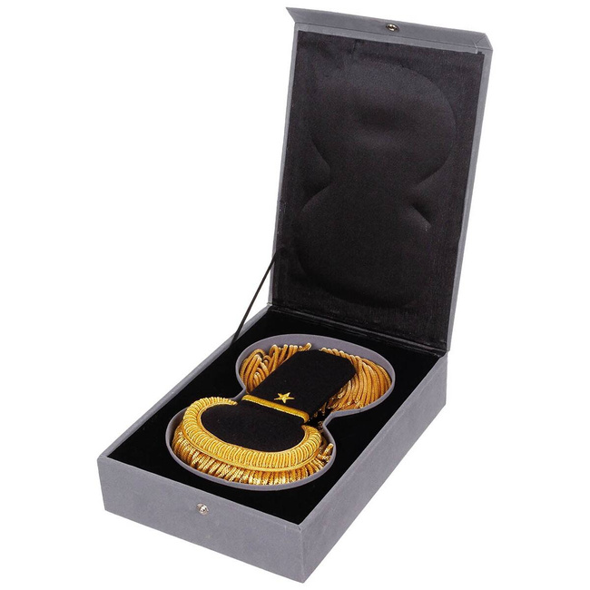 EPAULETTES WITH FRINGES, RANK MAJOR WITH CASE - MILITARY SURPLUS FROM PORTUGUESE ARMY - LIKE NEW