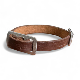 VINTAGE KARKÖTŐ - 1940-1950 - RPR - 28 CM - ROMÁN HADSEREG KATONAI FELESLEG - BŐR/ALUMÍNIUM - BARNA - JÓ ÁLLAPOTÚ