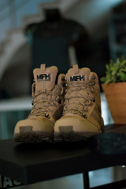 HARCI BAKANCS -  "TACTICAL" - MFH® Professional - COYOTE TAN