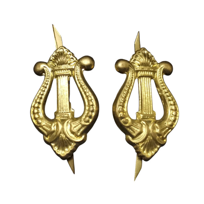 2 DB KATONAI RANGJELZÉS - ZENE - KATONAI FELESLEG ROMÁN HADSEREG - ARANY - JÓ ÁLLAPOTBAN