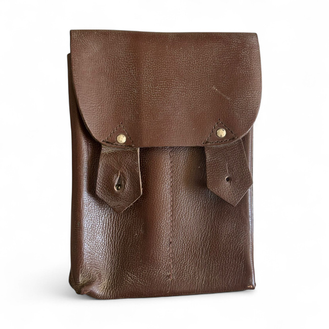 Bőr táska 4 AK-47 tölténytárhoz - Román hadsereg feleslege - Jó állapotban