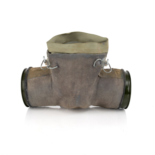 GÁZÁLARC LOVAKRA - KATONAI FELESLEG ROMÁN HADSEREG - JÓ ÁLLAPOTBAN - DEKORÁCIÓNAK