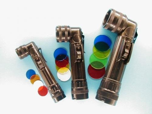 US G.I. STYLE ANGLEHEAD FLASHLIGHT MEDIUM (2 x C CELL) BLACK