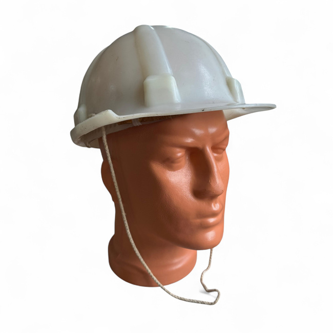 Védősisak állítható és szellőző rendszerrel - Katonai Surplus - Román Hadsereg - Fehér - Jó Állapotban