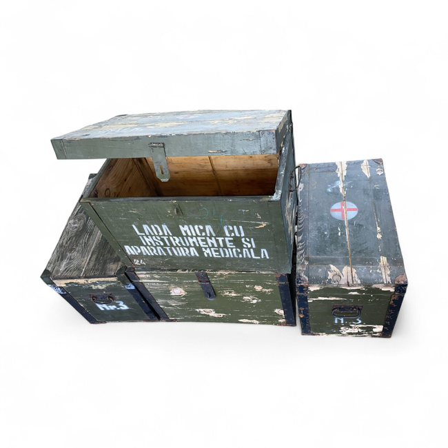 FÁBÓL KÉSZÜLT KATONAI TÁROLÓ LÁDA - ROMÁN HADSEREG TÖBBLET - NR.3 - 65 x 37 x 46 CM