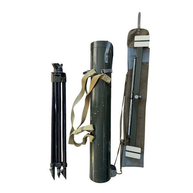 SZTEREOSZKÓPOS TÁVOLSÁGMÉRŐ FÉM SZÁLLÍTÓDOBOZZAL, MÉRŐRÚDDAL ÉS ÁLLVÁNNYAL-        - WWII - VALÓDI RÓMAI KATONAI FELESLEG - DECO/JÓ ÁLLAPOTBAN