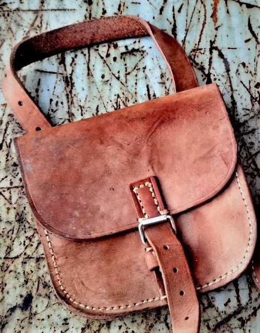 SMALL LEATHER BAG - BROWN - MILITARY SURPLUS ROMANIAN ARMY - USED