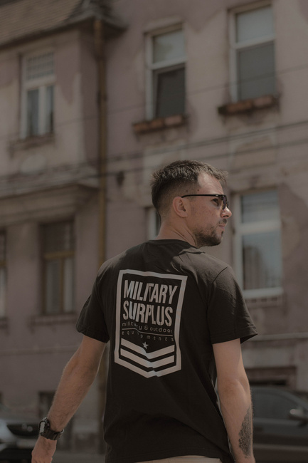 ALAP MAGNUM PÓLÓ "MILITARY SURPLUS" FELIRATTAL - FEKETE