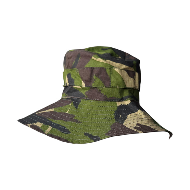 Boonie hat with insect net included - Romanian military surplus - Woodland camouflage - In good condition  