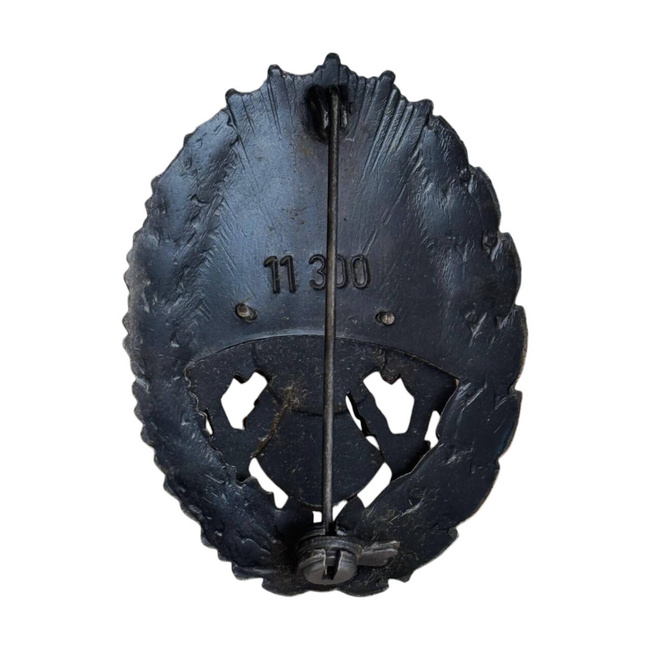 MILITARY TECHNICAL ACADEMY BADGE - INSERTED - POST 1990 MODEL - ROMANIAN ARMY MILITARY SURPLUS - SILVER PLATED METAL - IN GOOD CONDITION