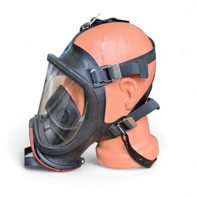 MSA AUER ULTRA ELITE GAS MASK FOR FIREFIGHTERS - USED, IN GOOD CONDITION - FOR DECORATION