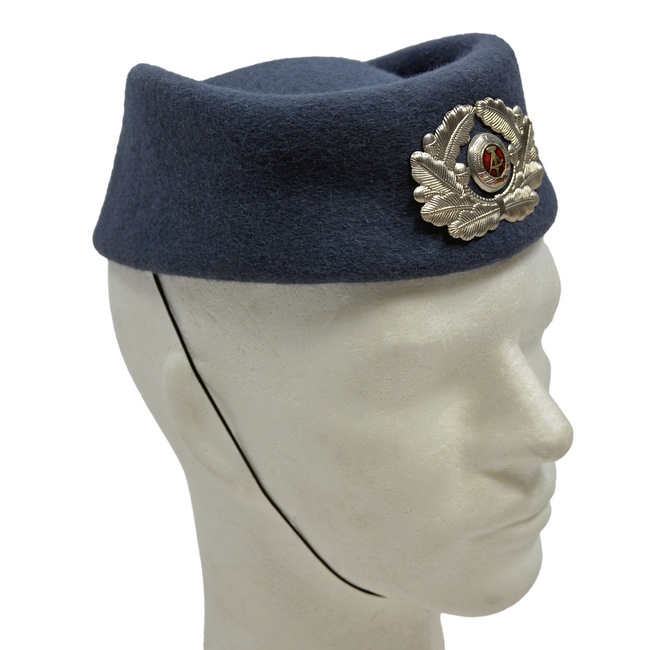 Női tiszti stílusú téli sapka - Kelet-német hadsereg (NVA) - Újszerű