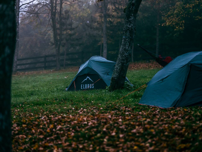 2 SZEMÉLYES SÁTOR MAGNUM SFERIS - JUNE BUG/ NARANCSSÁRGA - ELBRUS
