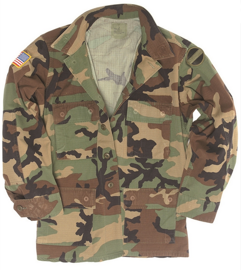 BDU KABÁT JELVÉNNYEL - WOODLAND - AMERIKAI KATONAI TÖBBLET - HASZNÁLT