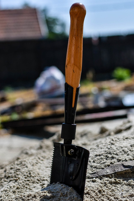 Gyalogsági lapát, összecsukható - Román hadsereg feleslege - Újszerű állapotú, tokban
