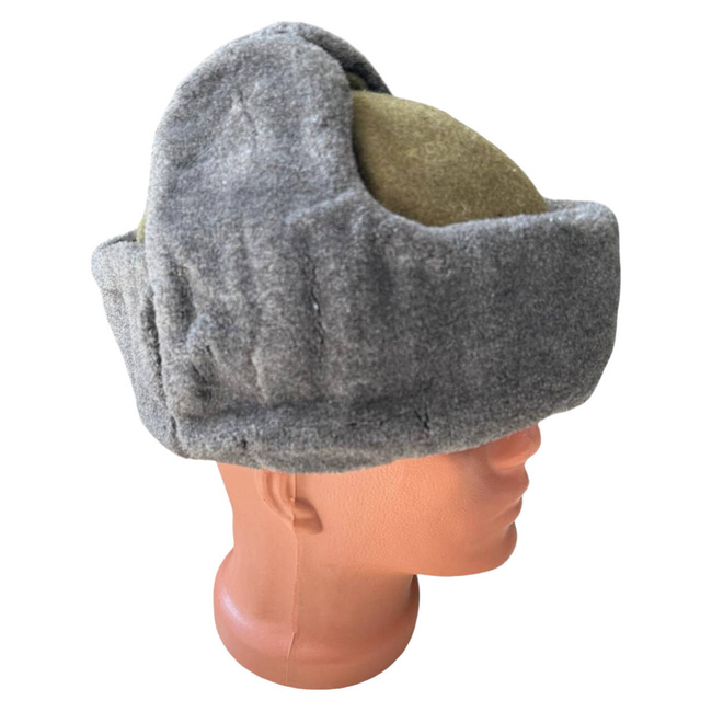 CLOTH CAP WITH FUR - GREEN - MILITARY SURPLUS ROMANIAN ARMY - USED