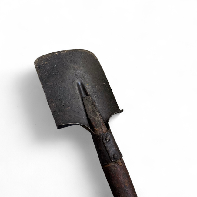 SMALL MILITARY INFANTRY SHOVEL - ROMANIAN ARMY SURPLUS - USED